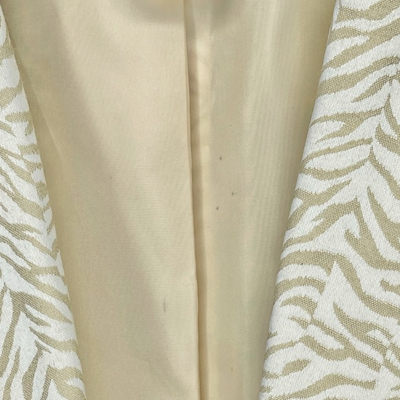 RQT Blazer Cream Tan Tiger Stripe Sz 10 Petite - Picture 11 of 12